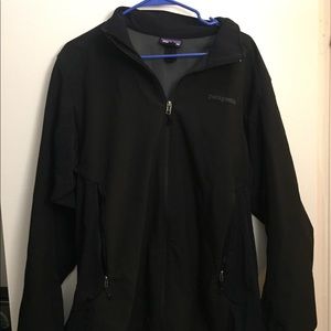 Patagonia black men’s polartec windblock jacket XL